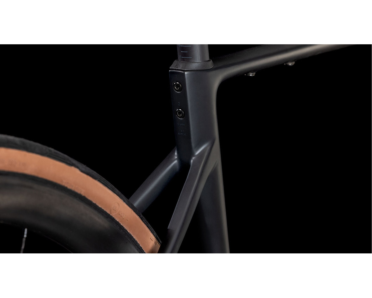 Vélo de route ATTAIN C:62 SLT Noir